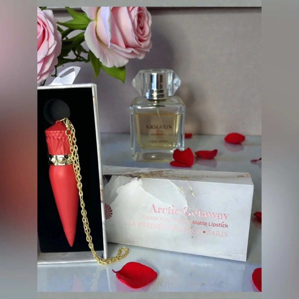 Predire Paris La Prestige Arctic Getaway Lipstick